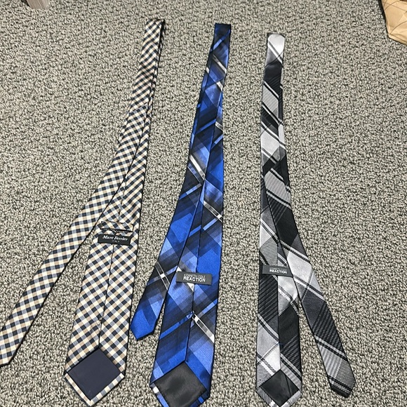 Bundle! Mens ties. Marc Ferrier (Italy) and Kenneth Cole Reaction - Picture 5 of 5